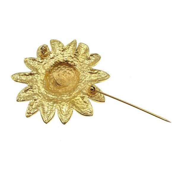 Authentic CHANEL CC Logos Lion Motif Pin Corsage Gold-Tone Accessories - Picture 5 of 5